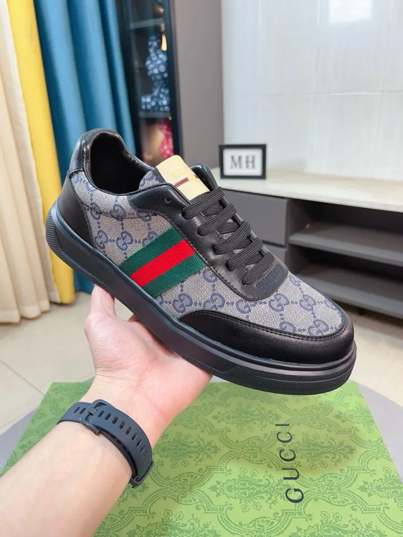 Men's shoes 💰400🌹🌹GUCCI [Gucci] New high-end brand of men's shoes, the latest fashionable casual men's shoes, trendy and versatile style, relaxed and sporty style, uppers imported from Italy, first-layer cowhide, genuine leather lining and ultra-fine workmanship. Original personalized fashionable rubber wear-resistant outsole, light and comfortable on the foot, size 38-44